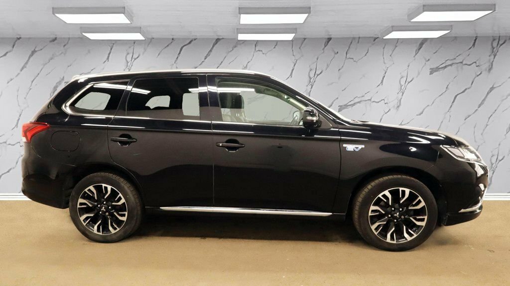 Mitsubishi Outlander 2L 4Hs YT18XVE Black #5