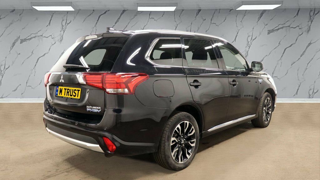 Mitsubishi Outlander 2L 4Hs YT18XVE Black #4