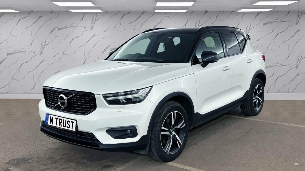 Volvo XC40 2L R-design BF19MWE White #2