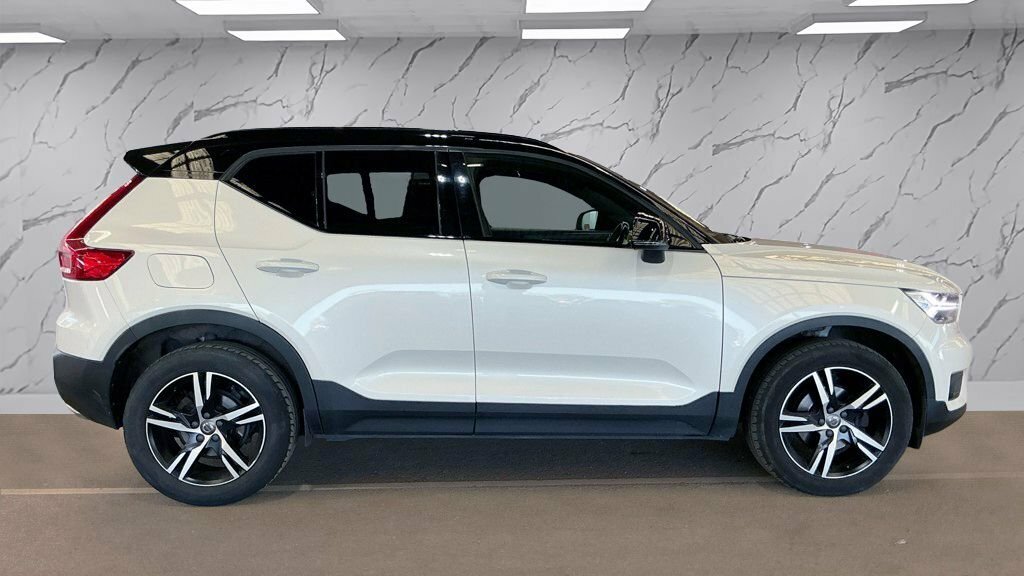 Volvo XC40 2L R-design BF19MWE White #5