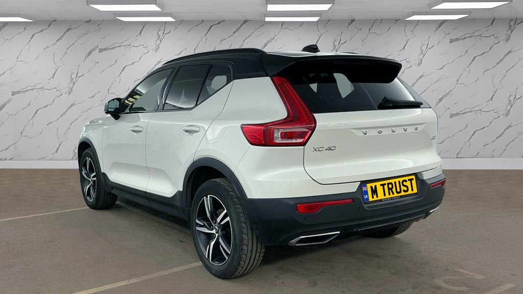Volvo XC40 2L R-design BF19MWE White #3