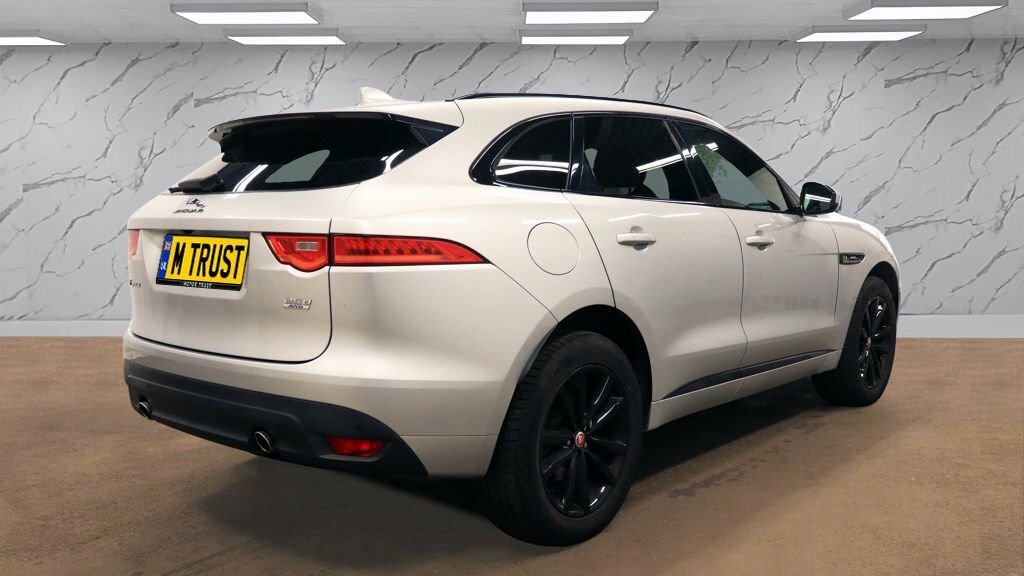 Jaguar F-Pace 2L R-sport OE68WZV Silver #4