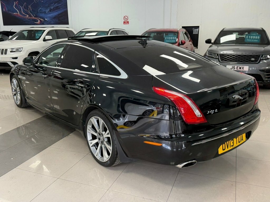 Jaguar XJ 3L Portfolio Black #6