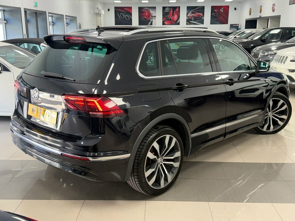 Volkswagen Tiguan 2L R-line Tech MF19ZBX Black #3
