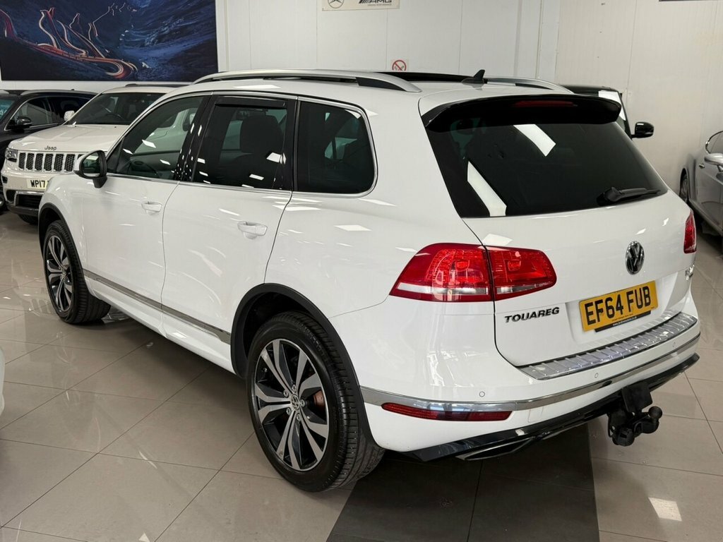 Volkswagen Touareg 3L R-line EF64FUB White #4