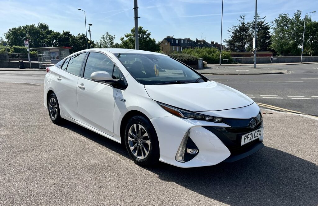 Toyota Prius Hatchback Grey #5