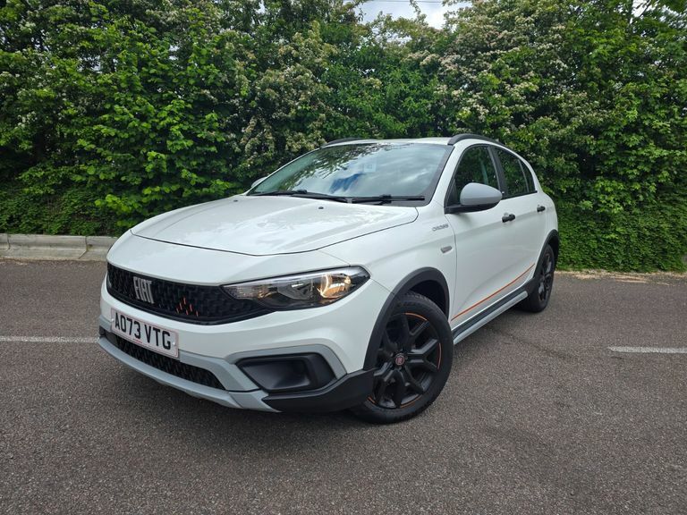 Fiat Tipo 1.5 Hybrid 48V Cross Garmin Ddct White #3