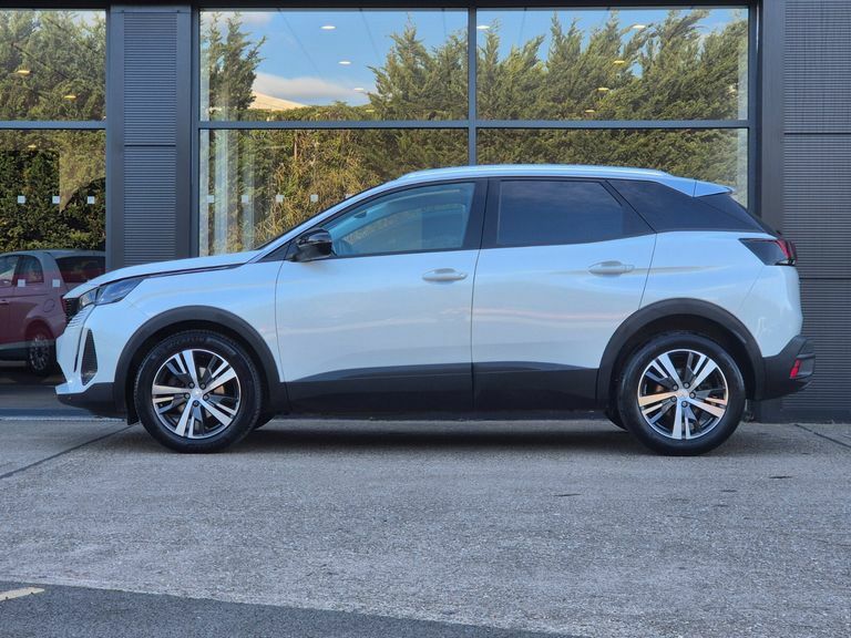 Peugeot 3008 1.2 Puretech Active Premium BP72EWL White #6
