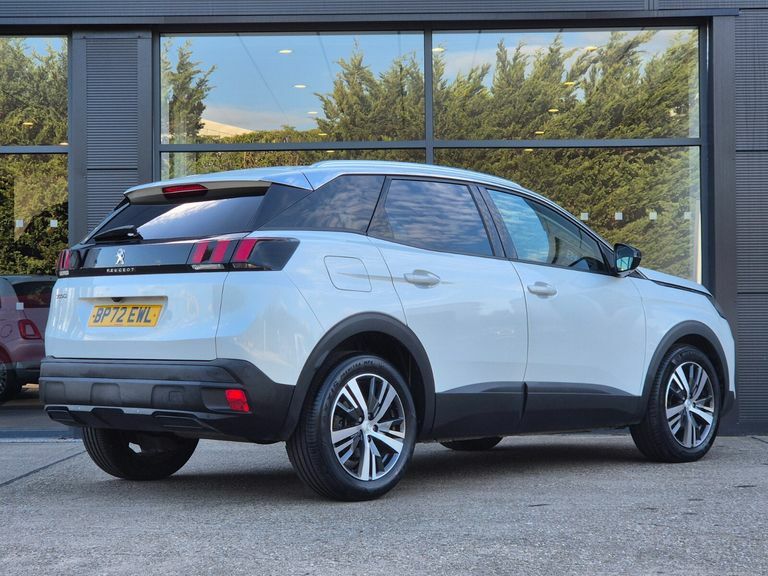 Peugeot 3008 1.2 Puretech Active Premium BP72EWL White #3