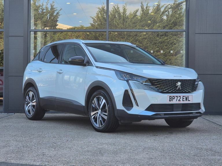 Peugeot 3008 1.2 Puretech Active Premium White