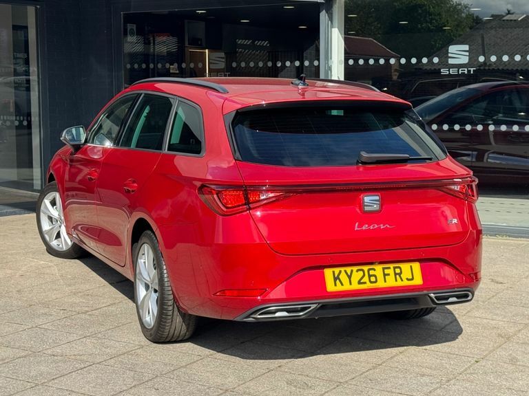 Seat Leon 1.5 Etsi 150 Fr Dsg Dap KY26FRJ Red #3