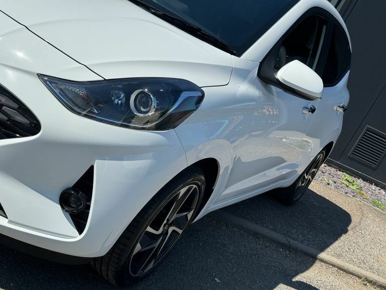 Hyundai I10 1.2 79 Premium Nav White #5