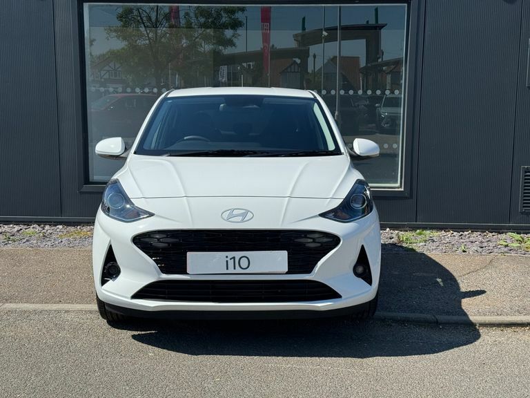 Hyundai I10 1.2 79 Premium Nav White #3