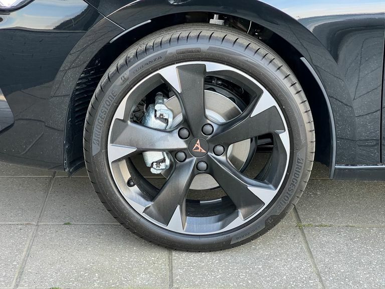 Cupra Leon 1.5 Etsi 150 V1 Dsg  Black #3