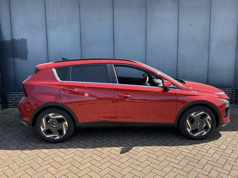 Hyundai Bayon 1.0 Tgdi Ultimate Dct Red #2