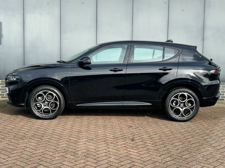 Alfa Romeo Tonale 1.5 Mhev Sprint Black #4
