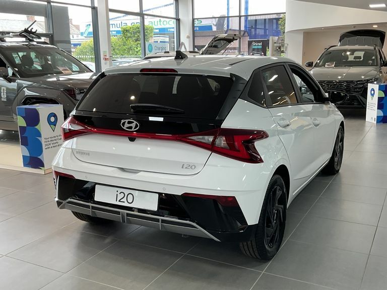 Hyundai I20 1.0T Gdi 90 Black Line Dct White #6
