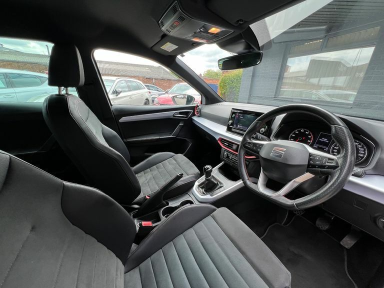 Seat Arona 1.0 Tsi 110 Fr Edition KM23EEH White #6
