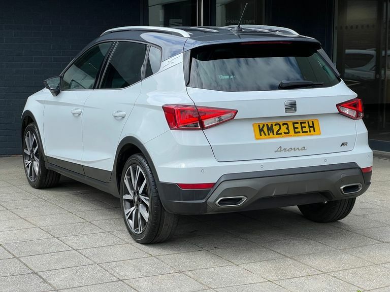 Seat Arona 1.0 Tsi 110 Fr Edition KM23EEH White #3