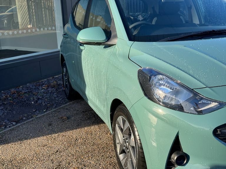Hyundai I10 1.0 63 Advance Nav Green #5