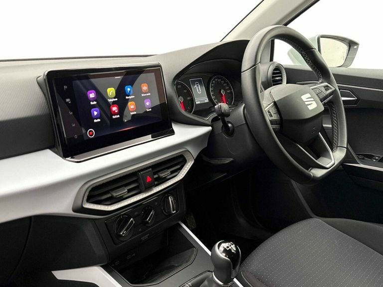 Seat Arona 1.0 Tsi Se Technology FN22FEO White #2