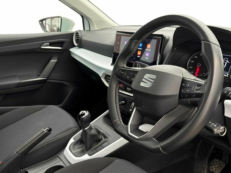 Seat Arona 1.0 Tsi Se Technology FN22FEO White #6
