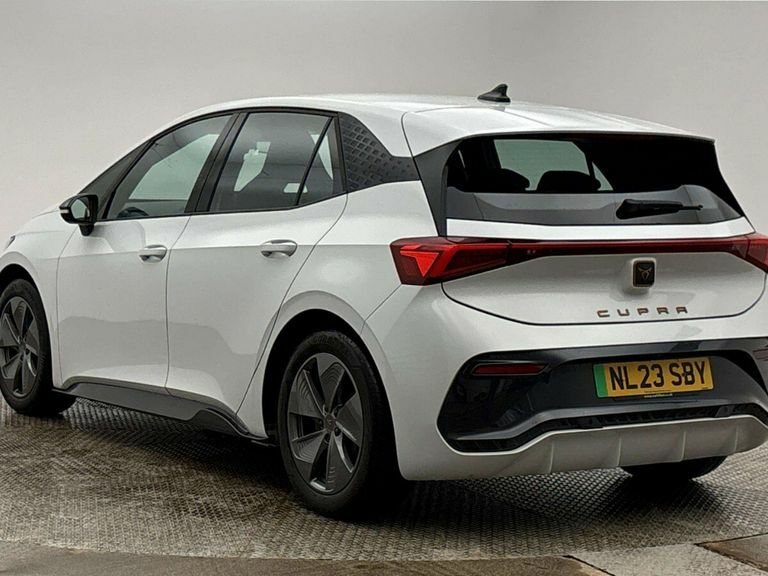 Cupra Born 150Kw V1 58Kwh NL23SBY White #3