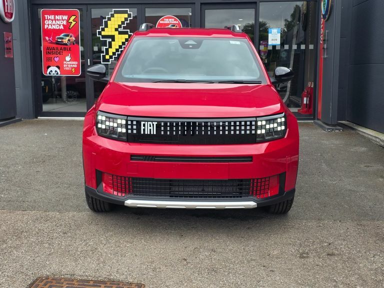 Fiat Panda 83Kw Icon 44Kwh Red #2