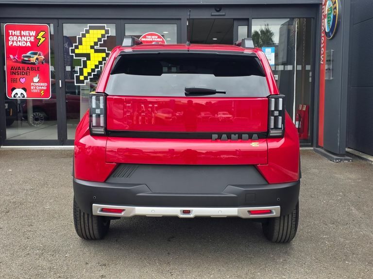 Fiat Panda 83Kw Icon 44Kwh Red #6