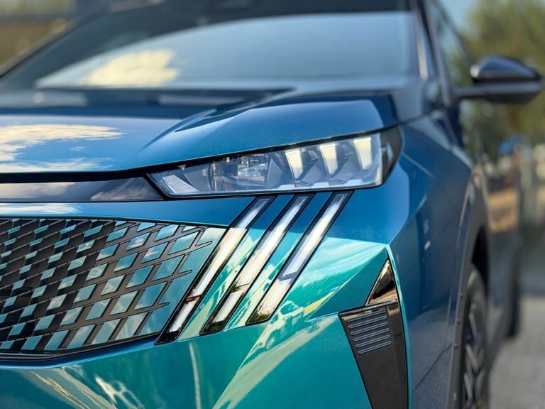 Peugeot 3008 157Kw Gt 73Kwh  Blue #6