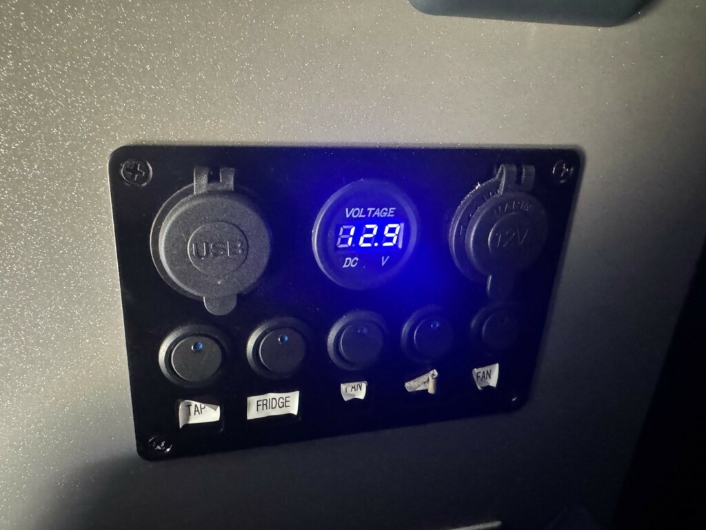 Renault Trafic Passenger 2.7T 2.0L Blue #19