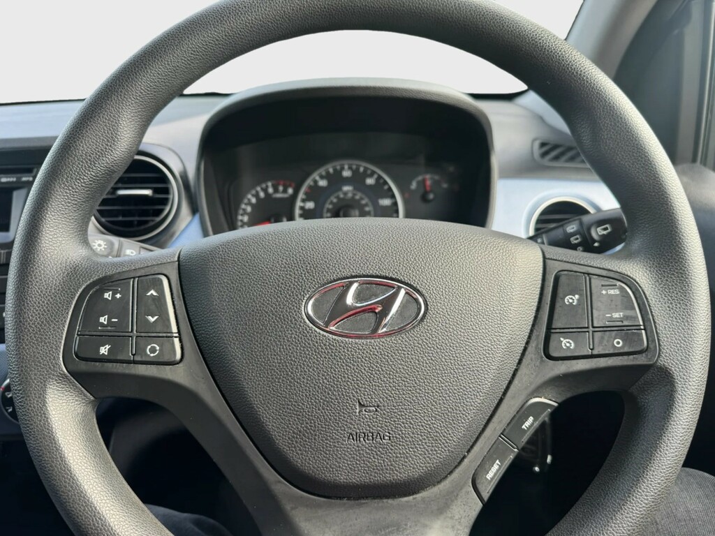 Hyundai I10 Se - Low Mileage - Cruise Control Blue #2