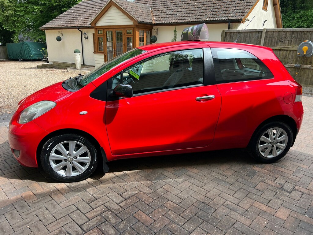 Toyota Yaris 1.4 D-4d Tr Red #4
