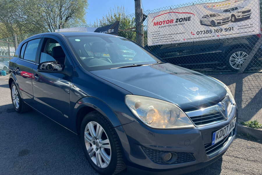 Vauxhall Astra Petrol Grey