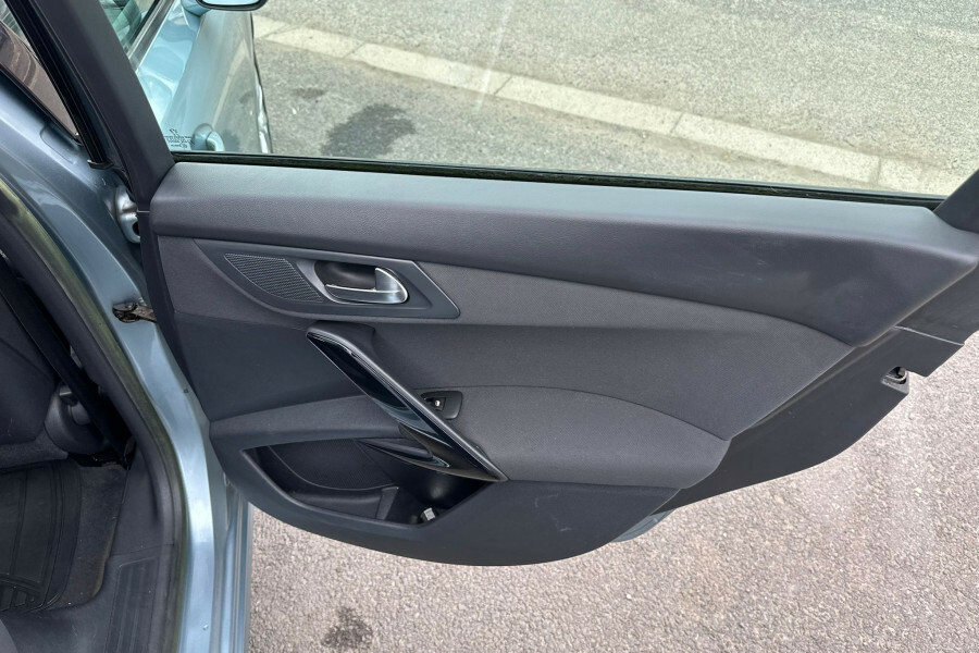 Peugeot 508  Black #16