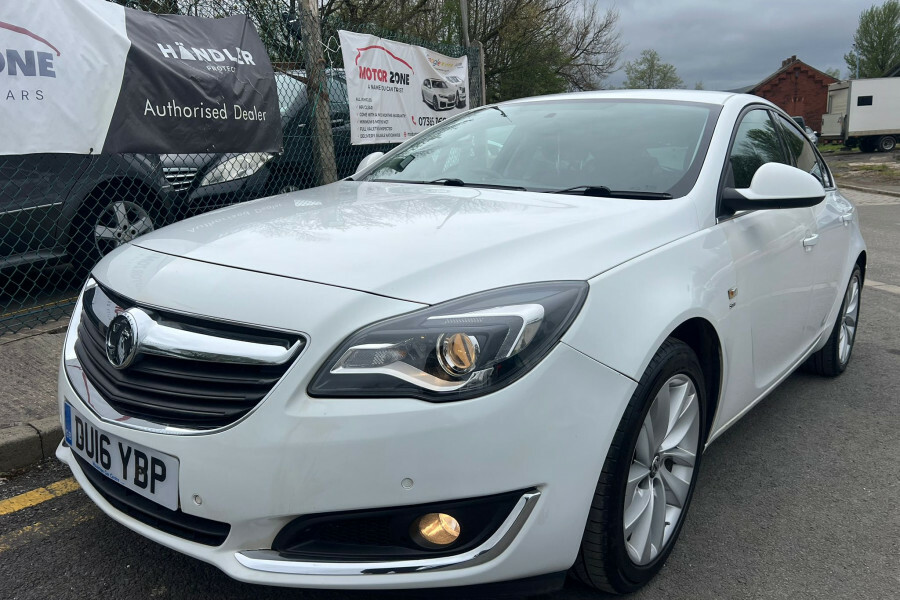 Vauxhall Insignia Diesel DU16YBP White #3