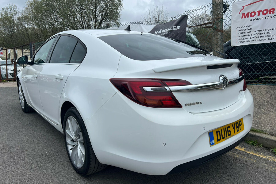 Vauxhall Insignia Diesel DU16YBP White #4
