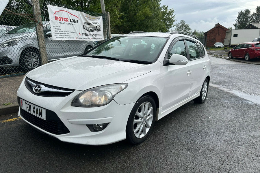 Hyundai I30 Diesel  White #3