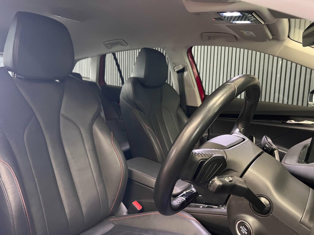Skoda ENYAQ Iv 82Kwh 80 Suite Suv 204 Ps PX21TZJ Red #2