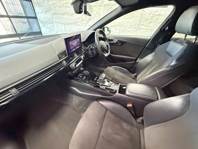 Audi A4 Avant 2.0 Tdi 35 Black Edition Estate S Troni YS69RYF Black #2