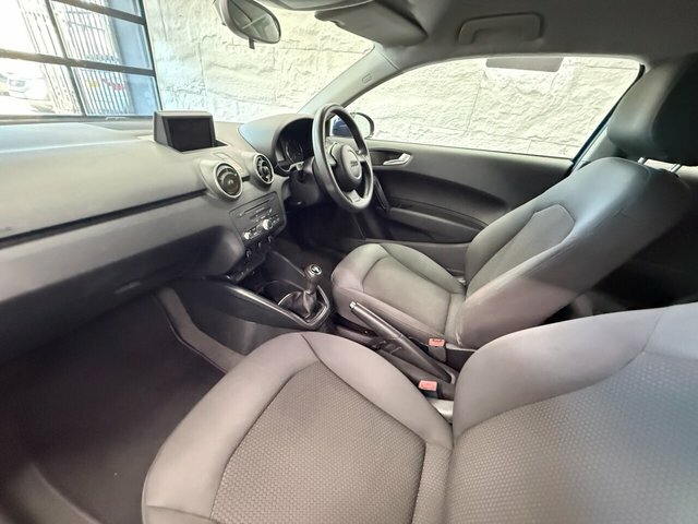Audi A1 1.6 Tdi Se Hatchback Euro 5 S S DF60CMK Blue #2