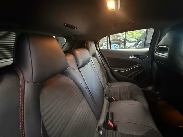 Mercedes-Benz GLA Class 1.6 Gla180 Amg Line Edition Suv 7G-dct GU20VCW Grey #4