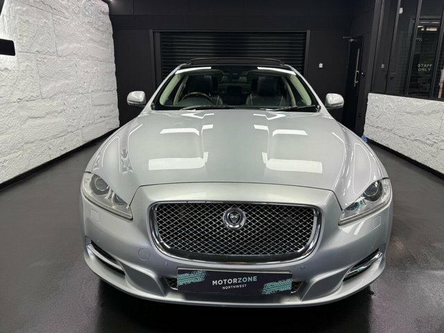 Jaguar XJ 3.0D V6 Portfolio Saloon Euro 5 S Silver #3