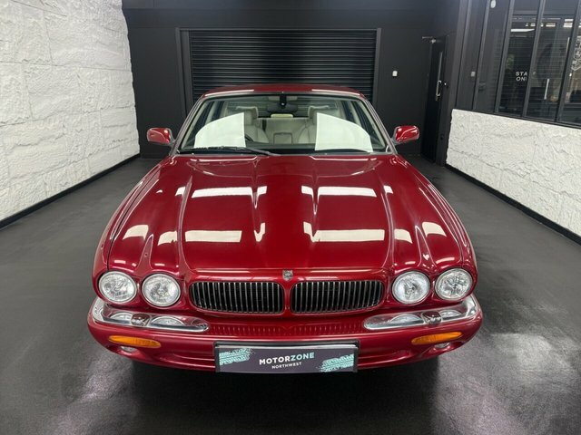 Jaguar XJ 4.0 Xj8 Saloon 285 G Km 290 Red #6