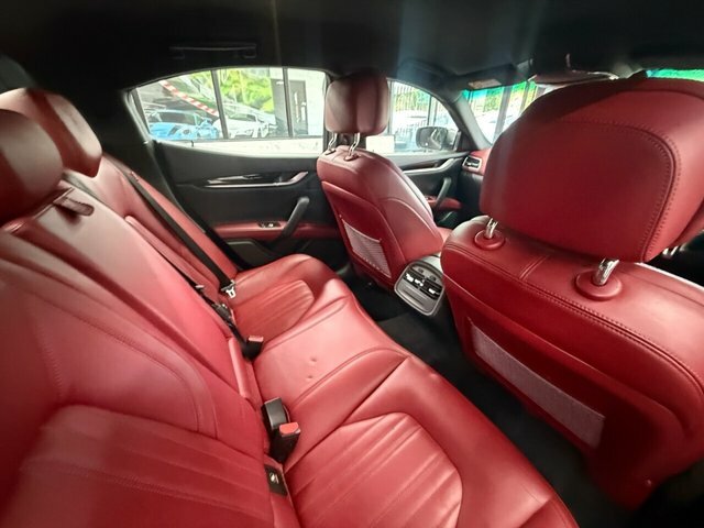 Maserati Ghibli Saloon Black #7