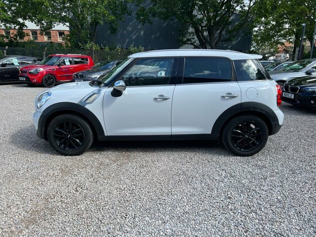 Mini Countryman 1.6 One D Suv Euro 5 Ss 90 P HY61HRJ White #4