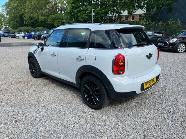 Mini Countryman 1.6 One D Suv Euro 5 Ss 90 P HY61HRJ White #5