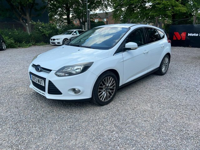 Ford Focus 1.6 Zetec Hatchback Euro 5 105 BV13WUT White #3