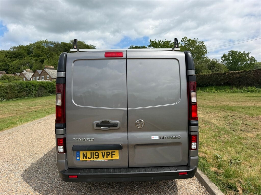 Vauxhall Vivaro 1.6 L 1.6 Cdti 2700 Biturbo Ecotec Sportive L1 H1 NJ19VPF Grey #4