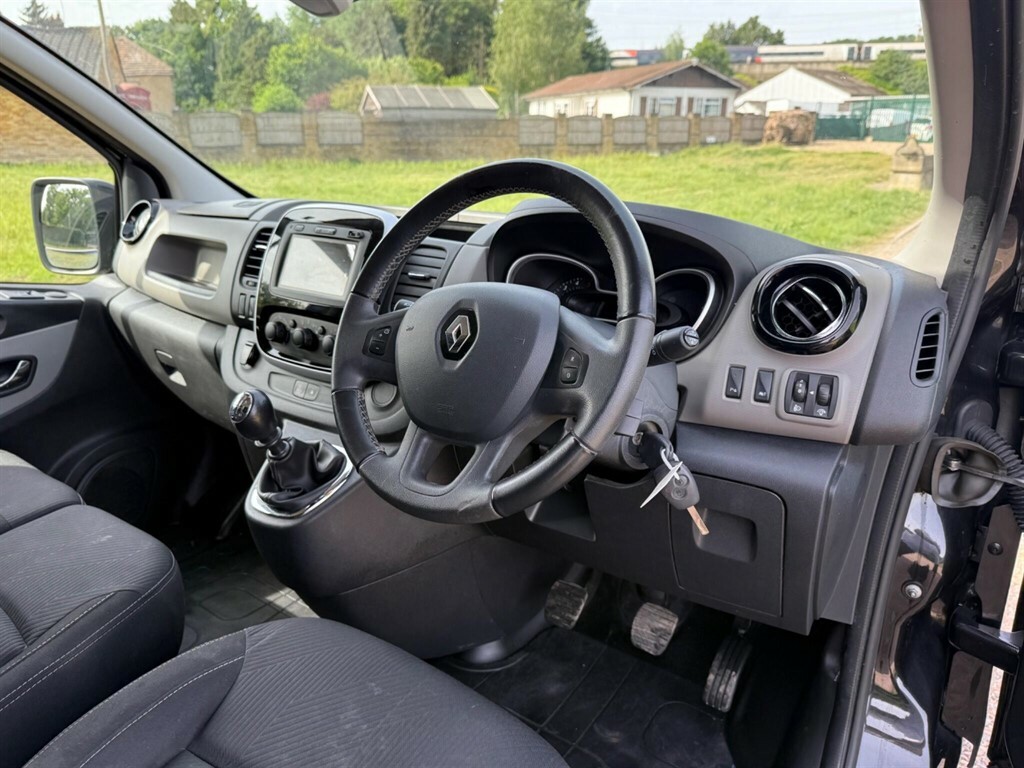Renault Trafic 1.6 L 1.6 Dci Energy 29 Sport Nav Lwb Standard Roo KC19GWF Black #2